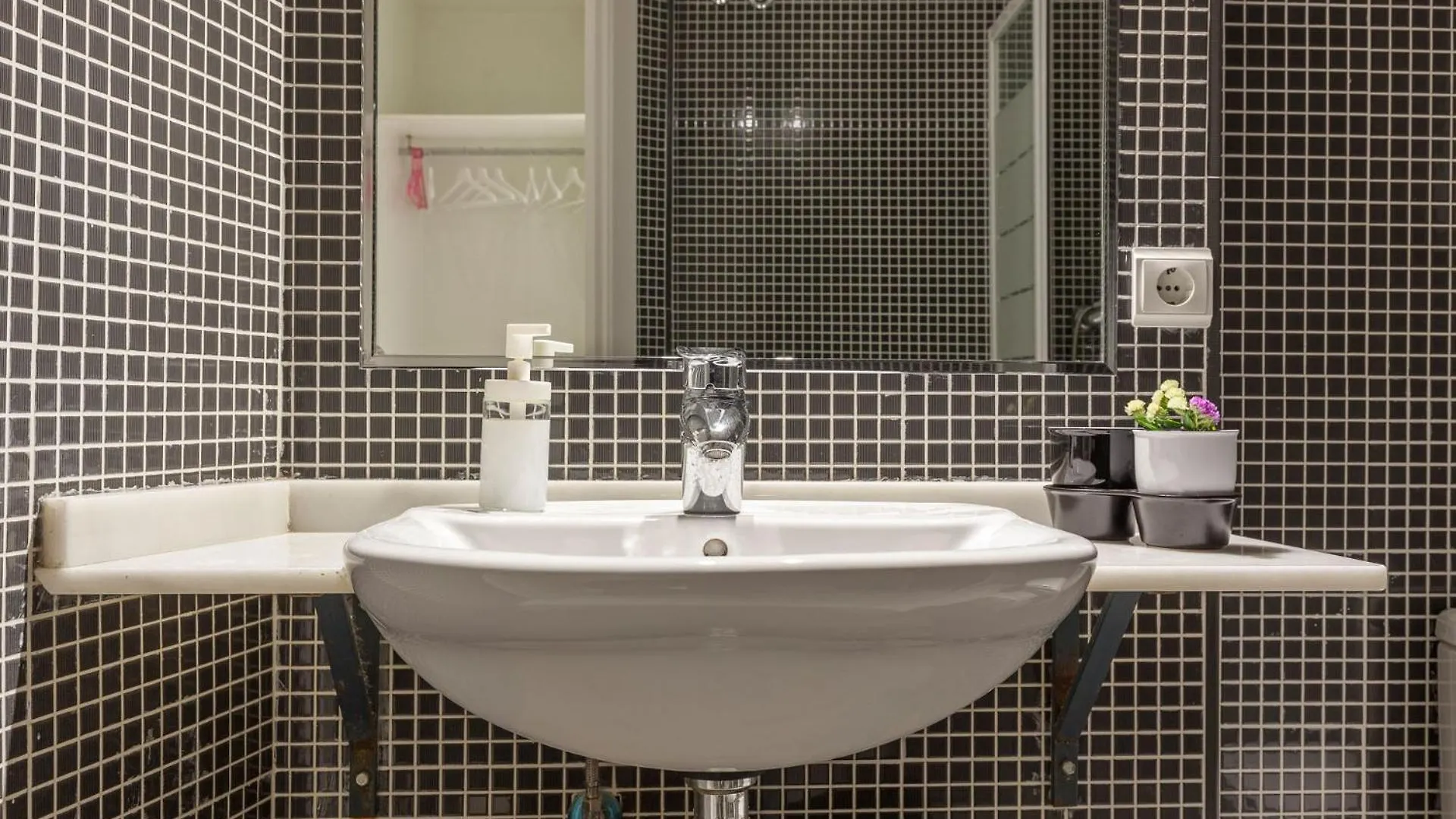 Acogedor Apartamento Centro Sevilla San Marcos 0*, Seville Spain